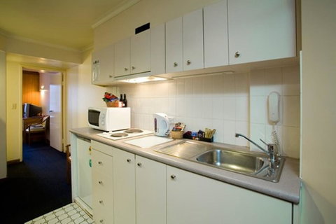 Madison Capital Executive Apartments - Melbourne Tourism 5