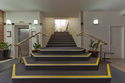 Madison Capital Executive Apartments - Melbourne Tourism 9