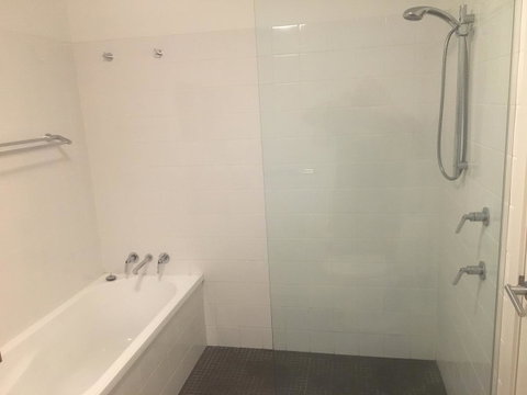 Lennox Holiday Apartments - Melbourne Tourism 29