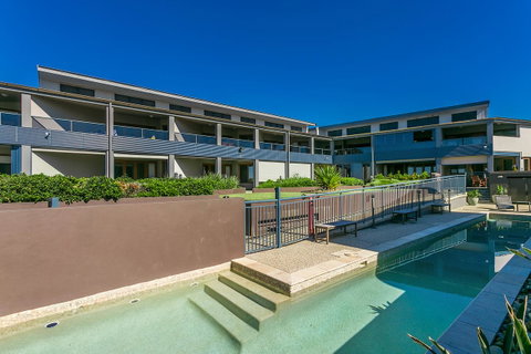 Lennox Holiday Apartments - Melbourne Tourism 8