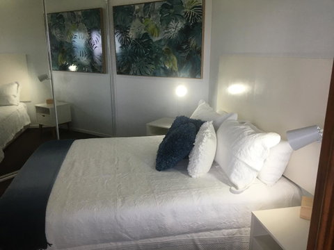 Lennox Holiday Apartments - Melbourne Tourism 22