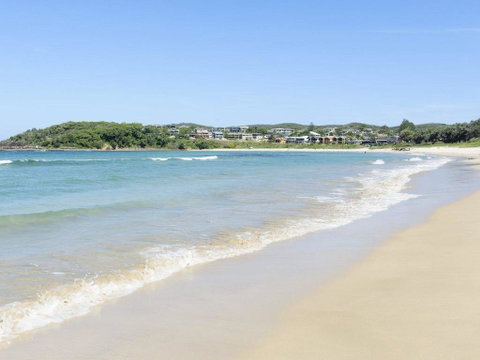 Bombora @ Fingal Bay - Melbourne Tourism 3