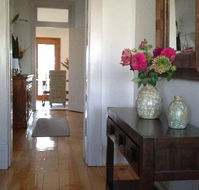 Book Keepers Cottage - Melbourne Tourism