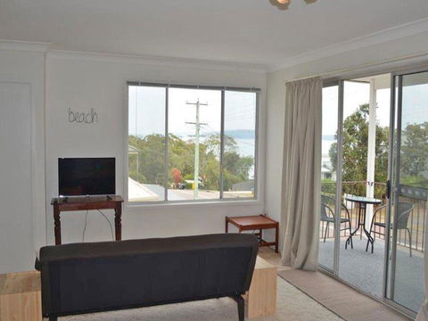 Boomerang On The Bay' 107 Government Road - Boat Parking, Air Conditioning And Water Views - Melbourne Tourism 3