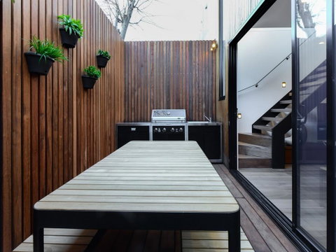 Boutique Stays - County Down, Contemporary Port Melbourne Home - Melbourne Tourism 1