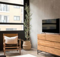BRAND NEW BOUTIQUE WAREHOUSE 2BR APT KING BEDS KINGSTON in CANBERRA - Melbourne Tourism