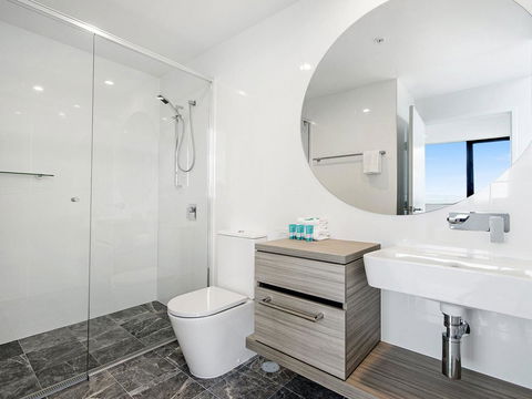 BRAND NEW Qube Broabeach Luxury 2 Bedroom - Melbourne Tourism 3