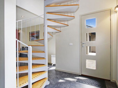 Breakaway Bright - Superb Townhouse - Melbourne Tourism 2