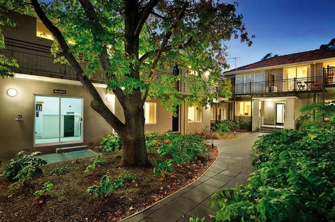 Brighton Serviced Apartments - Melbourne Tourism 0