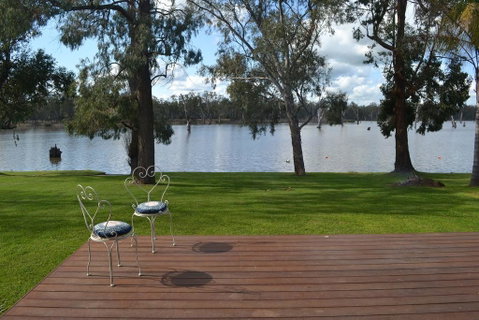 Bundalong Waterfront- 28 Graham Ave, Bundalong - Melbourne Tourism 0