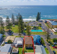 Burleigh Unit 2 -28 Clarence Street - Opposite Main Beach. - Melbourne Tourism