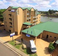 Burnett Riverside Hotel - Melbourne Tourism
