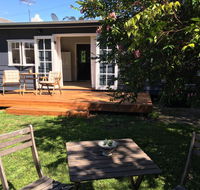 Burrill Lakeview Cottage - Melbourne Tourism