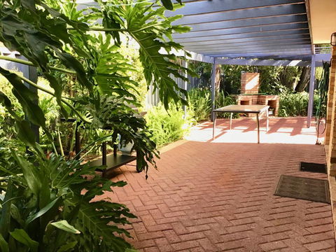 Bussell Retreat - Melbourne Tourism 3