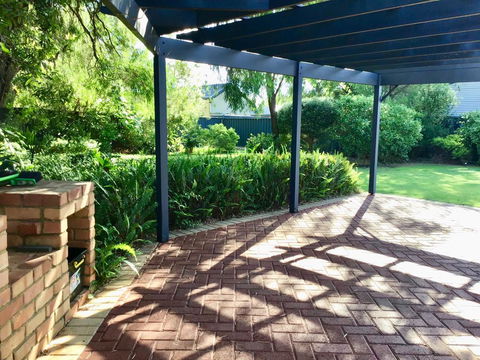 Bussell Retreat - Melbourne Tourism 2
