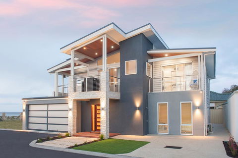 Busselton Beach House - Melbourne Tourism 0