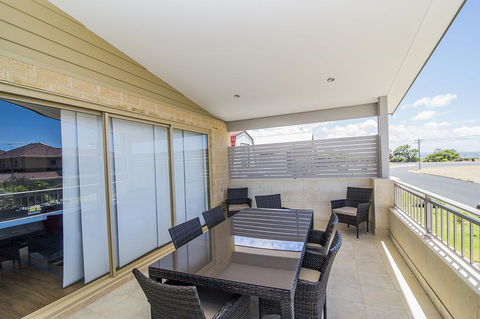 Busselton Holiday Home - Melbourne Tourism 2