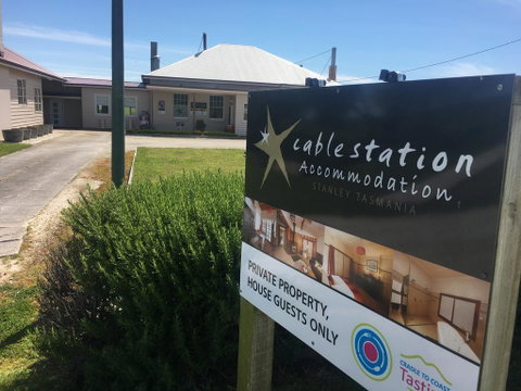 Cable Station Accommodation - Melbourne Tourism 0
