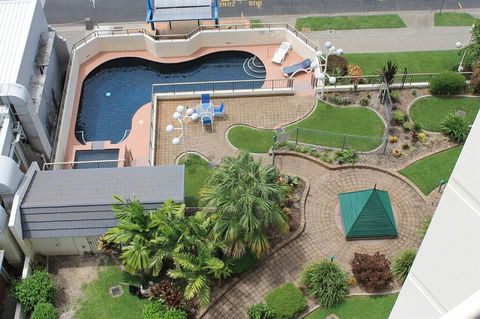 Cairns Ocean View Apartment In Aquarius - Melbourne Tourism 1
