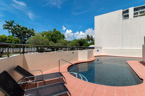 Cairns Ocean View Apartment In Aquarius - Melbourne Tourism 2