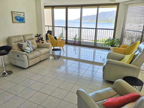 Cairns Ocean View Apartment In Aquarius - Melbourne Tourism 0