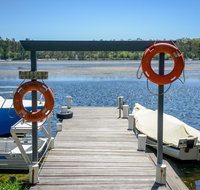 Calm Waters Waterfront Cottages - Melbourne Tourism