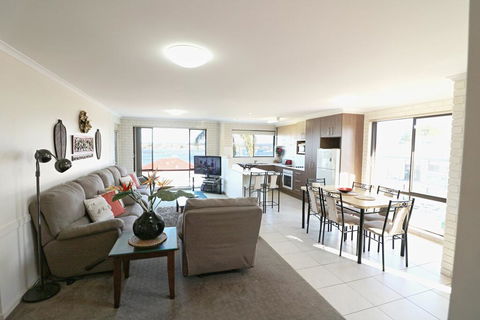 Capri Apartments - Melbourne Tourism 3