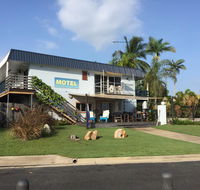 Cardwell Beachfront Motel - Melbourne Tourism