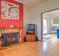Carrick Fergus - Centrally located family home - Melbourne Tourism