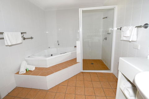 Carriers Arms Hotel Motel - Melbourne Tourism 1