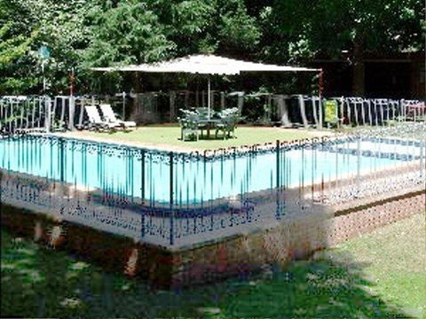 Casbak Alpine Units - Melbourne Tourism 2