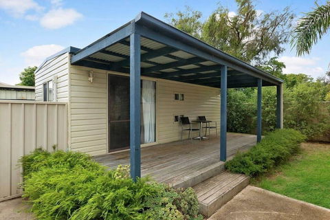Casual Beachin It Family Getaway- With Bungalow On Beachfront - Melbourne Tourism 2