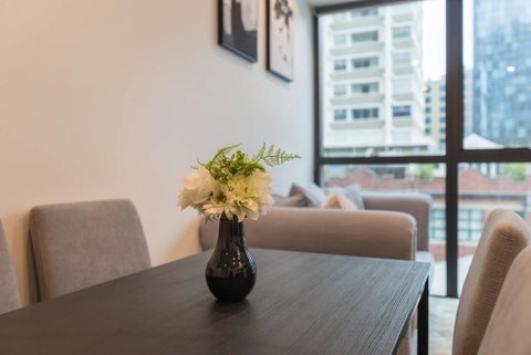 CBD Modern Classic 1 Bedroom Apt@La Trobe Tower - Melbourne Tourism 3