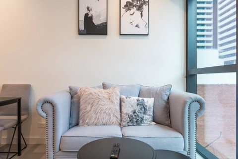 CBD Modern Classic 1 Bedroom Apt@La Trobe Tower - Melbourne Tourism 1