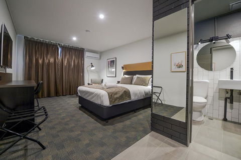 CBD Motor Inn - Melbourne Tourism 0