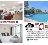 CBD Views-With FREE Wine Free-Carpark-Netflix-WiFi - Melbourne Tourism