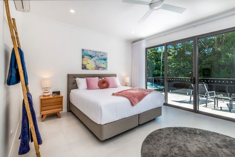 Cedar & Sea - Melbourne Tourism 1