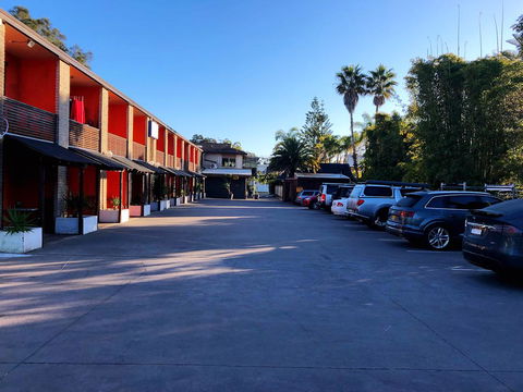 Central Jetty Motel - Melbourne Tourism 1