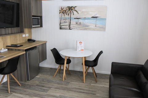 Central Motor Inn - Melbourne Tourism 3