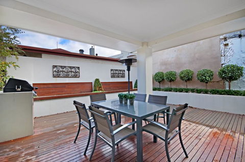 Central Warrnambool Townhouse - Melbourne Tourism 3