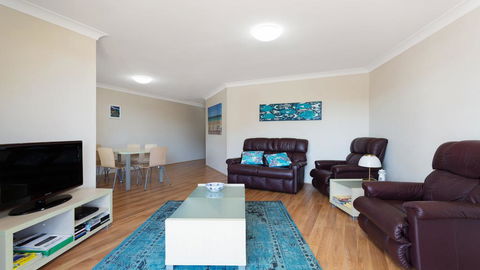 Centrepoint 1 - CBD Location - Melbourne Tourism 2