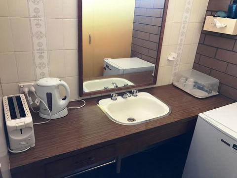 Century Motor Inn - Melbourne Tourism 2