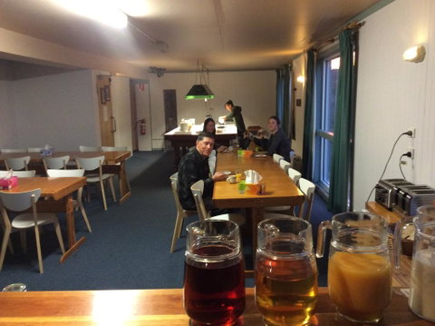 Chalet Jindabyne - Melbourne Tourism 1