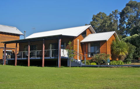 Chalet On Percheron - Melbourne Tourism 1