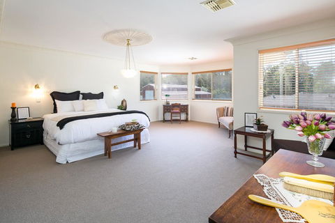 Charming Brisbane Acreage Pool - Melbourne Tourism 2