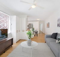 Charming parkside apartment in quiet area - Melbourne Tourism