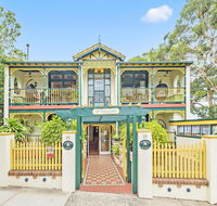 Charrington Hotel - Melbourne Tourism