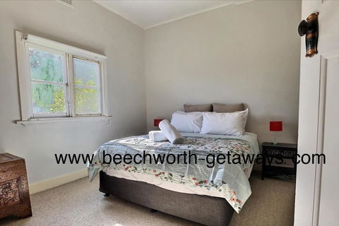 Cherry Blossom Cottage - Beechworth-Getaways - Melbourne Tourism 3