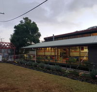 Christmas Creek Caf  Cabins - Melbourne Tourism
