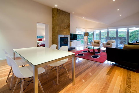 Cinque - Melbourne Tourism 2